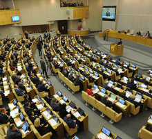 На встрече в Кремле член Общественной палаты Элина Жгутова вновь задала вопрос Президенту о ювенальной юстиции в России