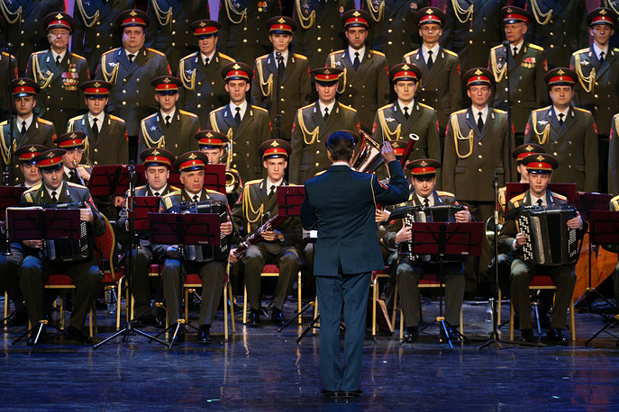 Обновленный ансамбль имени Александрова впервые вышел на сцену в Театре Российской армии