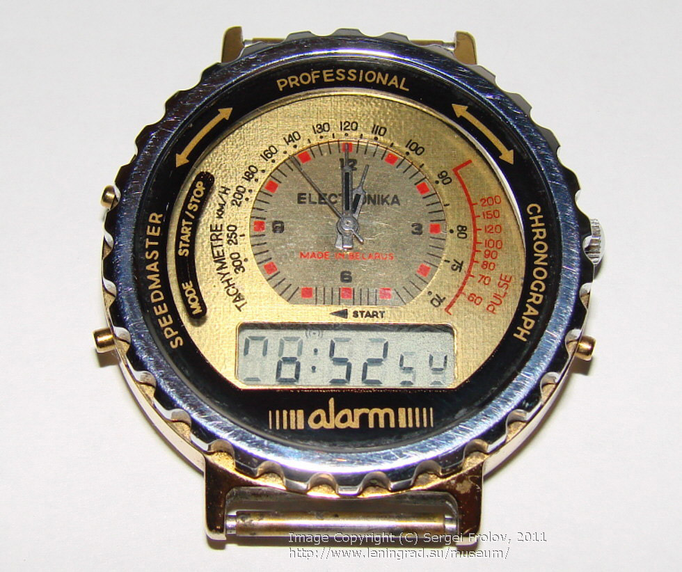 «Электроника» — наручные часы с аналоговым и электронным циферблатом 2 в 1.