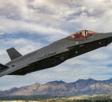 Как фанера над Парижем: F-35 «сенсационно опозорился» в Ле-Бурже...