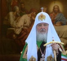 Ватикан шатают изнутри. Радоваться ли России?