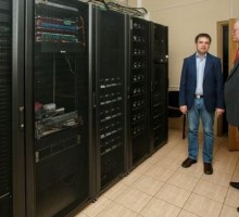 Нейросеть бросает вызов
