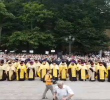 Пастух разочаровался в своём стаде?!