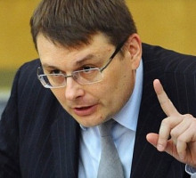 ЕС призывает навалиться на Россию всем миром