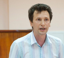 Роман Юшков отсудил у государства деньги за незаконное уголовное преследование за газетную статью «Истерия по-пугачёвски»