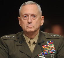 Уволенный министр обороны США громко хлопнул дверью