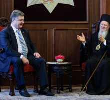 Фоторепортаж со вчерашней акции против строительства церкви в парке Торфянка