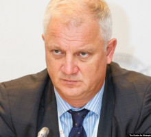 Саратовских врачей обязали сообщать о беременности школьниц