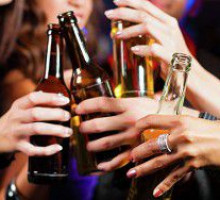 Россияне поддерживают повышения возраста для продажи алкоголя