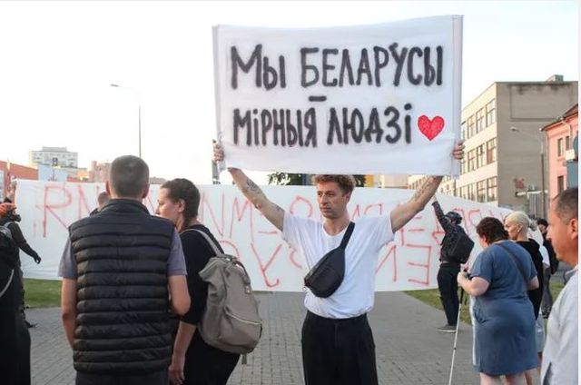 besporyadki-v-minske-vsyo-idyot-po-metodichke-2