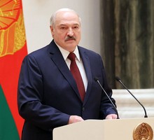 «Параллельно с американцами»: Лукашенко назвал условие проведения досрочных выборов в Белоруссии