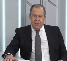 Почему Россия ещё с ними?