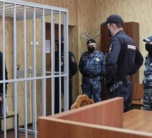 Как в России относятся к своему героическому настоящему