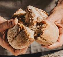 Что входит в состав хлеба, и какие пищевые добавки лучше не держать на кухне