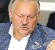Казахстан не захотел пускать критиковавшего страну депутата Думы