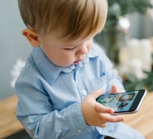 Чем раньше ребёнок получит смартфон, тем больше у него будет проблем с психикой
