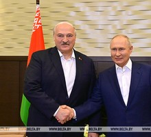 Лукашенко прогнозирует в следующем году выход на досанкционный уровень работы экономики