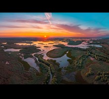Волга впадает в Каспийское море, хотя это не так