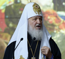 Патриарх призвал отражать в искусстве подвиг российских новомучеников