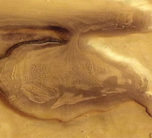 Жидкая вода на Марсе могла быть ещё 200 000 лет назад