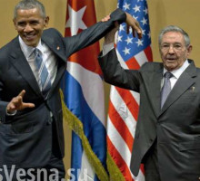 Руки прочь! - Кастро опозорил Обаму, оттолкнув и схватив его, как преступника