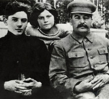 Сталин объяснял многие вещи так просто и ясно, что запоминалось на всю жизнь
