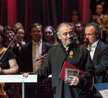 Валерий Гергиев и оркестр Мариинского театра награждены медалями «За освобождение Пальмиры»