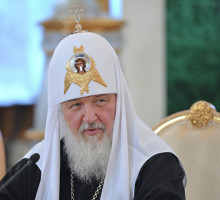 Патриарх Кирилл сообщил об «убийственном» влиянии информационного потока в интернете