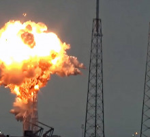 НЛО подбил ракету-носитель Falcon-9: видеоподтверждение и факты