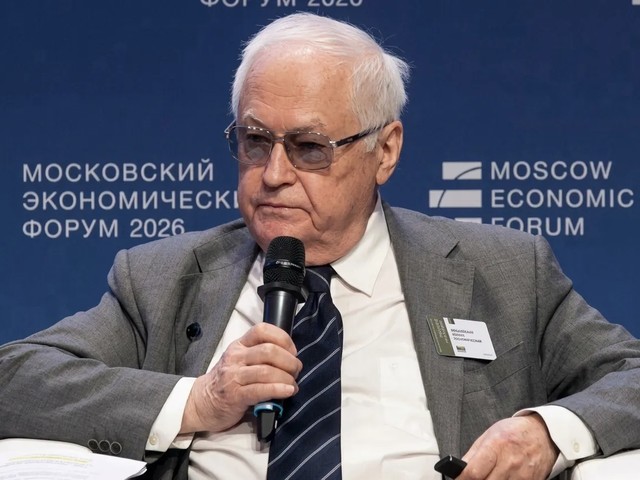 «Мы идём к беде ‒ к двузначному падению экономики. Мы опаздываем, а время не ждёт» «Мы идём к беде ‒ к двузначному падению экономики. Мы опаздываем, а время не ждёт»