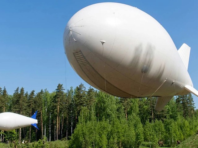 Дирижабли и аэростаты могут обеспечить связью не только фронт, но и всю Россию Дирижабли и аэростаты могут обеспечить связью не только фронт, но и всю Россию