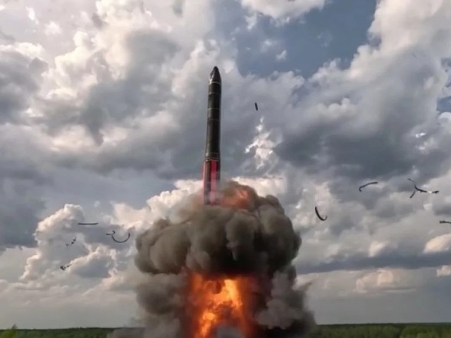 Совместные учения ядерных сил России и Белоруссии Совместные учения ядерных сил России и Белоруссии