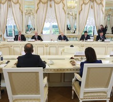 Встреча с руководителями международных информагентств Встреча с руководителями международных информагентств